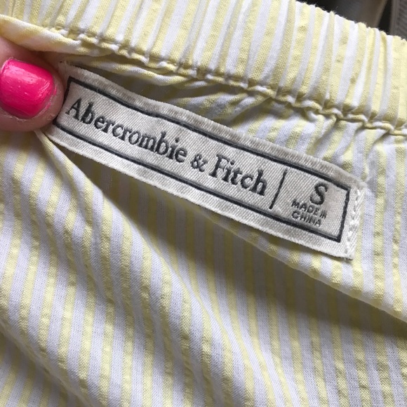 Abercrombie and Fitch off the shoulder top size S - Picture 7 of 7